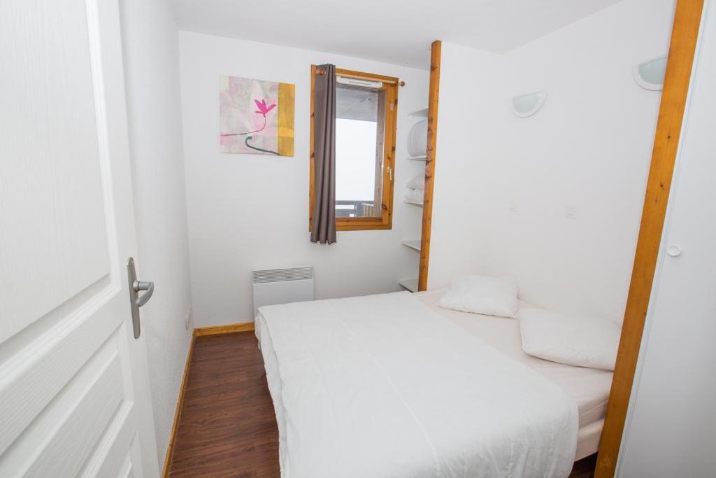 Appartement 4 Personnes Avec Piscine, Wifi, Garage Besse-et-Saint-Anastaise Exterior photo